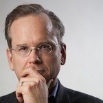 Lessig headshot